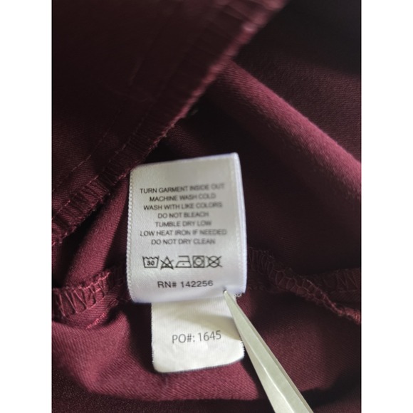 Figs Technical Collection Scrub Top Burgundy 2 Pocket Women's Size‎ S PO#1645 - Picture 8 of 8